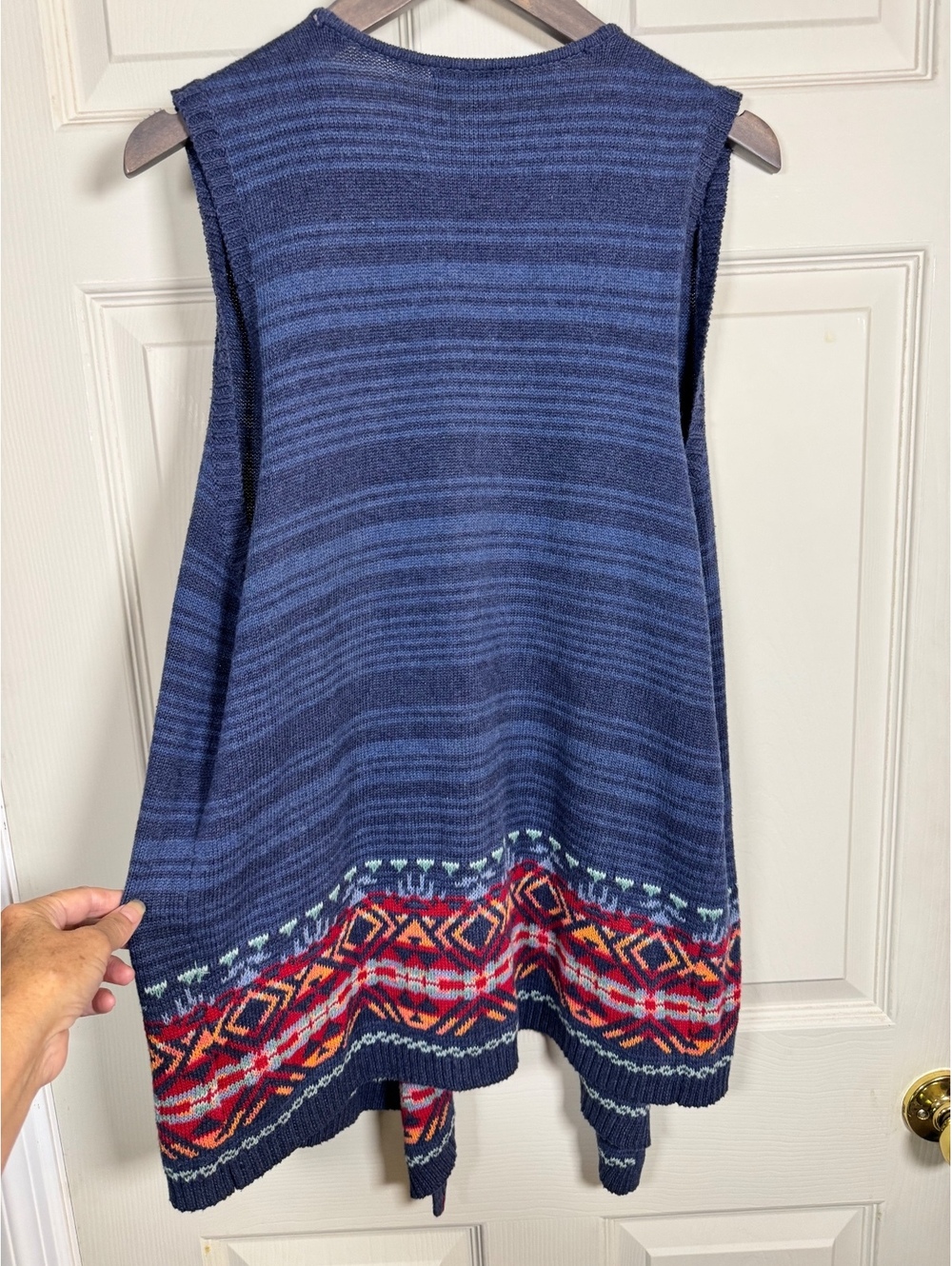Chaps Denim Women's Blue Sleeveless Open Front Knit Vest with Colorful Border - Picture 7 of 7